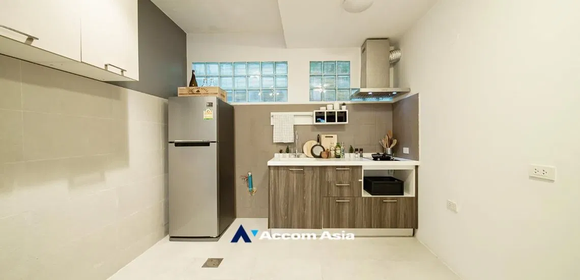 picture 🔼🔽 AccomA 📩 Home Office 3 BR Townhouse in Khlong Ton Nuea (AA12098) - 5/20