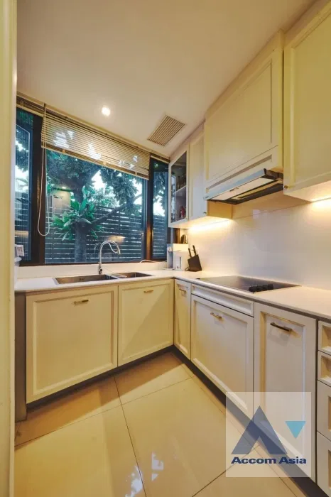 รูป 🔼🔽 AccomA 📩 Luxury condo with elegant wood paneling and bright interiors (AA36946) - รูปที่ 4/12