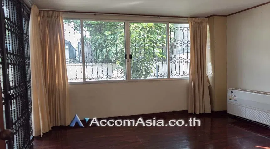 picture 🔼🔽 AccomA 📩 Garden 3 BR House in Khlong Ton Nuea (90522) - 11/16