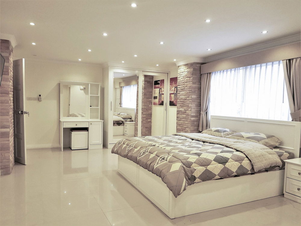 picture 2 Bedrooms Condominium @ Rungfa Condominium - 16/27