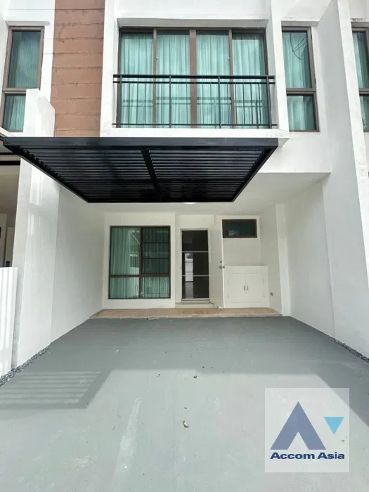รูป 🔼🔽 AccomA 📩 Townhouse in a private project with backyard and pet-friendly policy (13001080) - รูปที่ 2/18