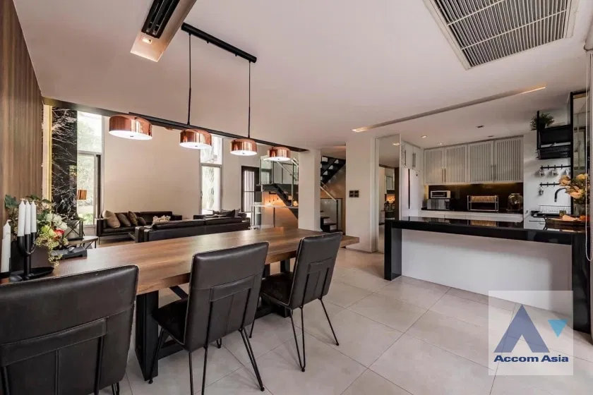 picture 🔼🔽 AccomA 📩 Peaceful townhouse in central Sukhumvit, Yannawa area, with lush garden (AA27252) - 4/12