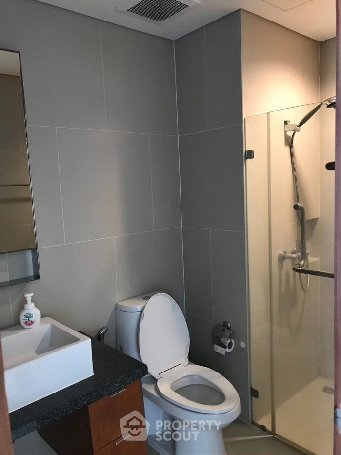picture Studio Condo at Villa Sathorn near BTS Krung Thon Buri (ID 2284305) - 5/6