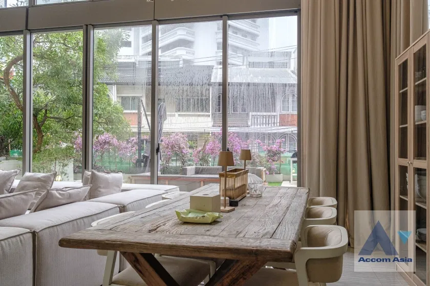 รูป 🔼🔽 AccomA 📩 Private Swimming Pool,Huge Terrace 4 BR Townhouse @749 Residence (AA31156) - รูปที่ 3/20