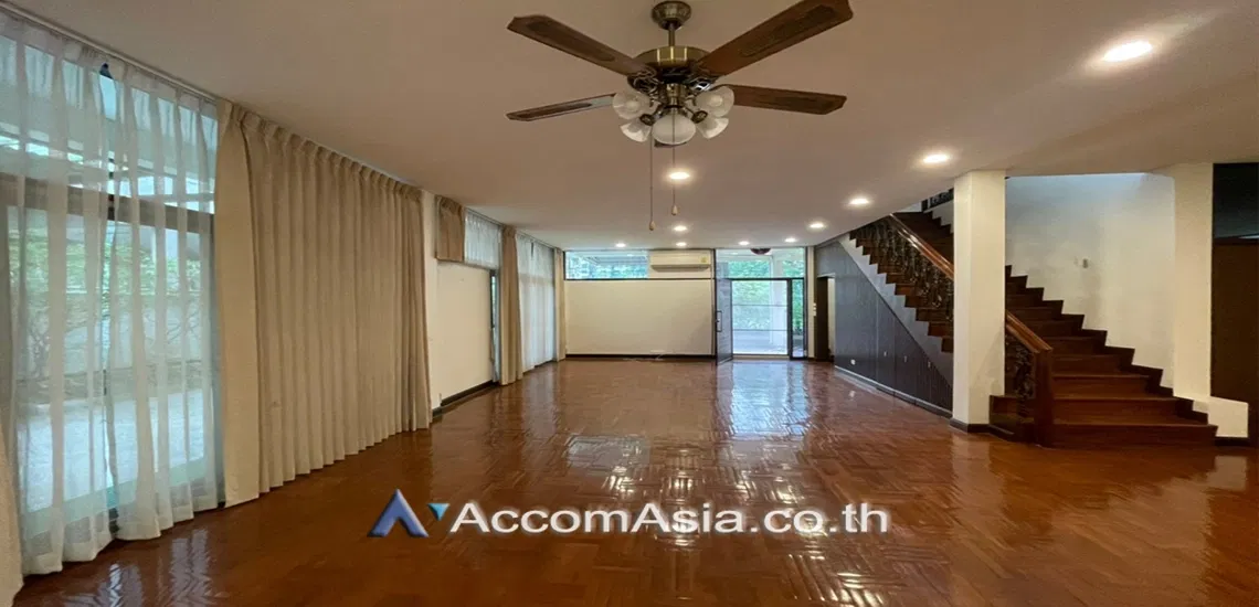 picture 🔼🔽 AccomA 📩 Home Office,Garden 3 BR House in Khlong Toei Nuea (AA12557) - 4/17