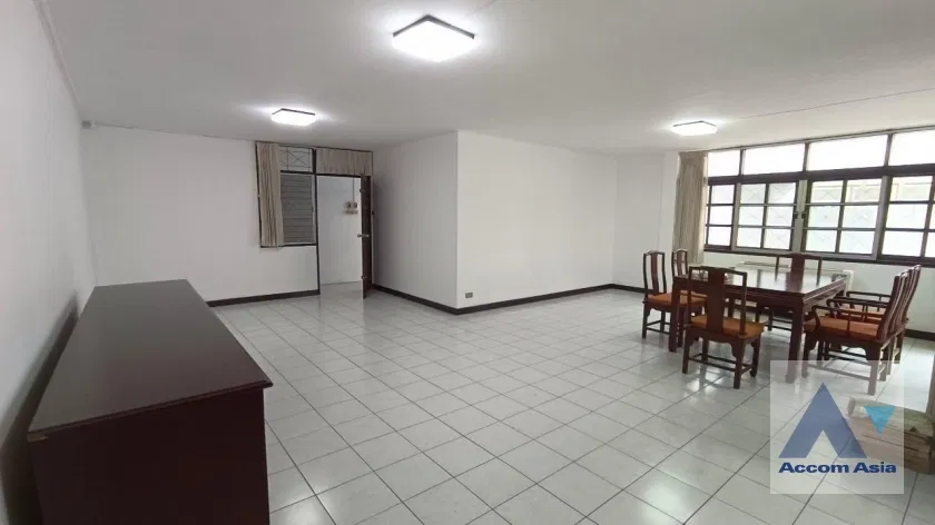 picture 🔼🔽 AccomA 📩  3 BR House in Khlong Toei Nuea (4004001) - 5/20