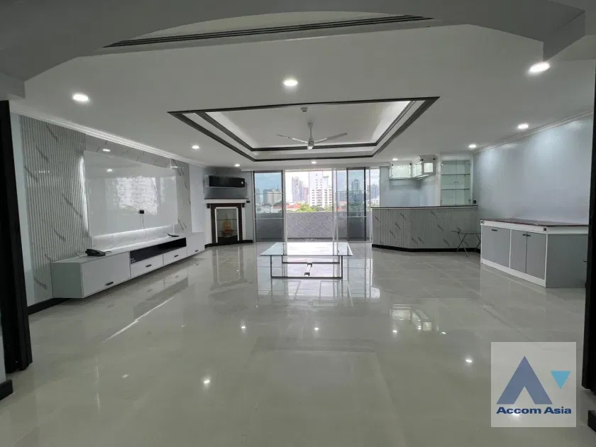 picture 🔼🔽 AccomA 📩 Modern condo in Sukhumvit with warm tones and airy layout (AA17280) - 4/20