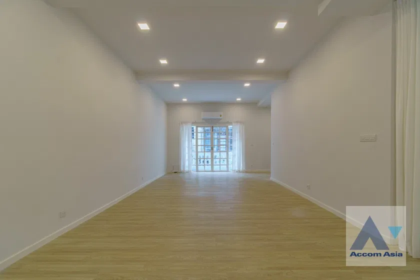 picture 🔼🔽 AccomA 📩 Pet friendly 4 BR Townhouse @House in garden compound with pool (AA31712) - 20/20