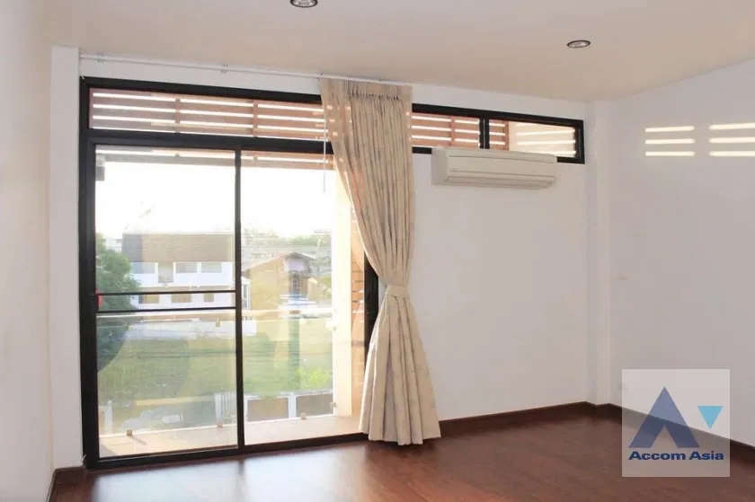 picture 🔼🔽 AccomA 📩 Modern-style home office in a central location for rent, near BTS (AA39135) - 14/20