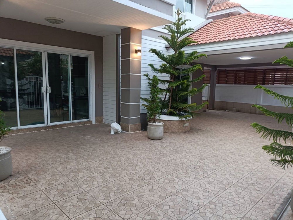 picture Call : 092-251-3911 Aunrak Village Lat Phrao 64, Single house with guest house near Sky Train Yellow Line Ladprao 71 - 5/11