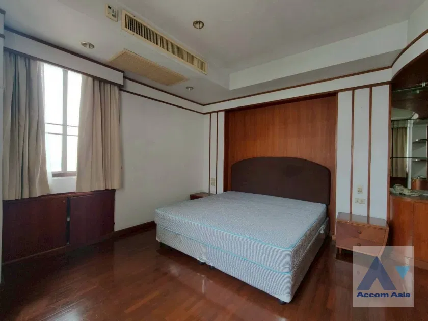 picture 🔼🔽 AccomA 📩 Spacious condo with pool view and natural light (24536) - 17/20