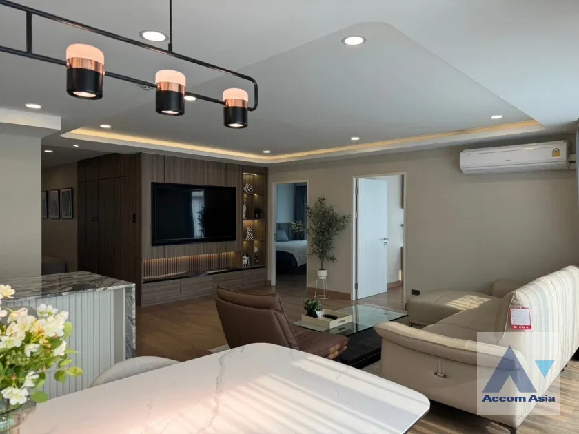 picture 🔼🔽 AccomA 📩  3 BR Condominium @Navin Court (AA39924) - 7/20