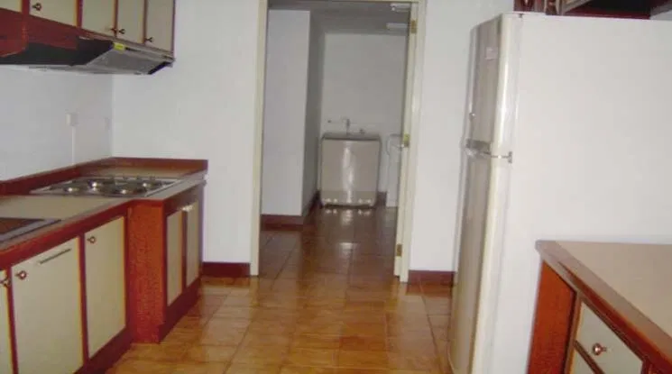 picture 🔼🔽 AccomA 📩  3 BR Condominium @Somkid Gardens (20480) - 2/9