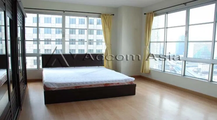 picture 🔼🔽 AccomA 📩 Simple modern condo with natural light and soft neutral tones in Sukhumvit (20537) - 5/9
