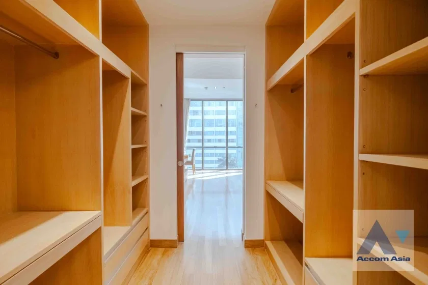รูป 🔼🔽 AccomA 📩  Bright and airy condominium with greenery views in Sukhumvit (210135) - รูปที่ 15/20