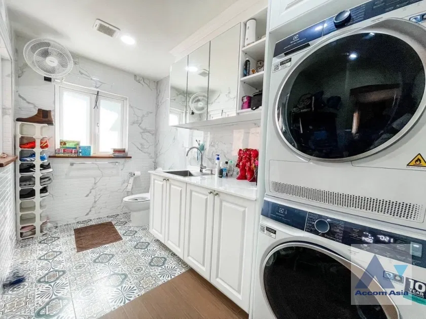 รูป 🔼🔽 AccomA 📩 Home Office 4 BR Townhouse in Bang Khlo (AA43285) - รูปที่ 11/19
