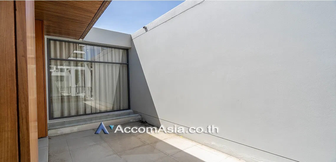 picture 🔼🔽 AccomA 📩 Warm Resort-Style Home with Natural Wood Finishes (AA20616) - 17/20
