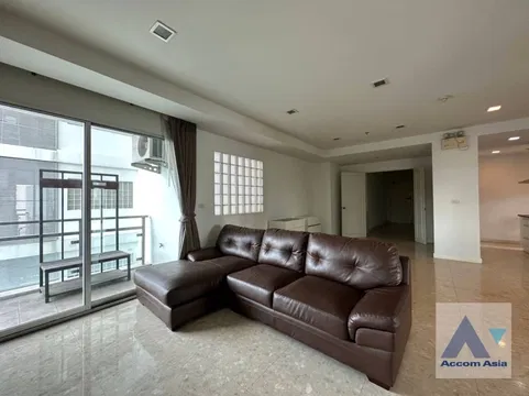 🔼🔽 AccomA 📩 Minimalist condo with bright interiors and large windows at Nusasiri Grand Condominium (1517644)