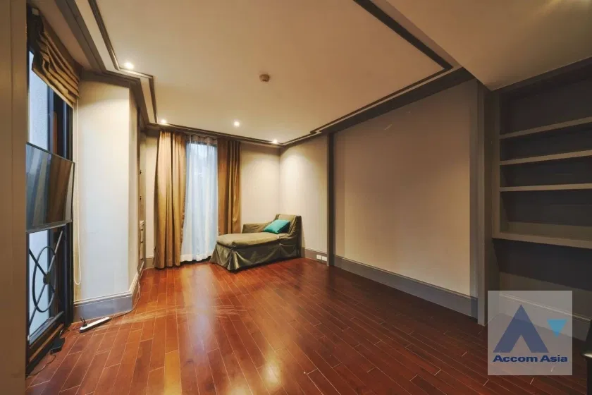 รูป 🔼🔽 AccomA 📩 Luxury condo with elegant wood paneling and bright interiors (AA36946) - รูปที่ 5/12