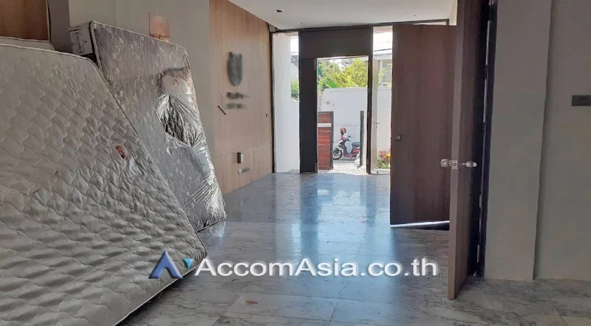 picture 🔼🔽 AccomA 📩 Pet friendly,Home Office 5 BR Townhouse in Khlong Ton Nuea (AA26752) - 4/9