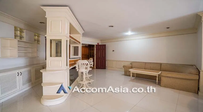 picture 🔼🔽 AccomA 📩  4 BR Condominium @Crystal Garden (AA28624) - 10/11