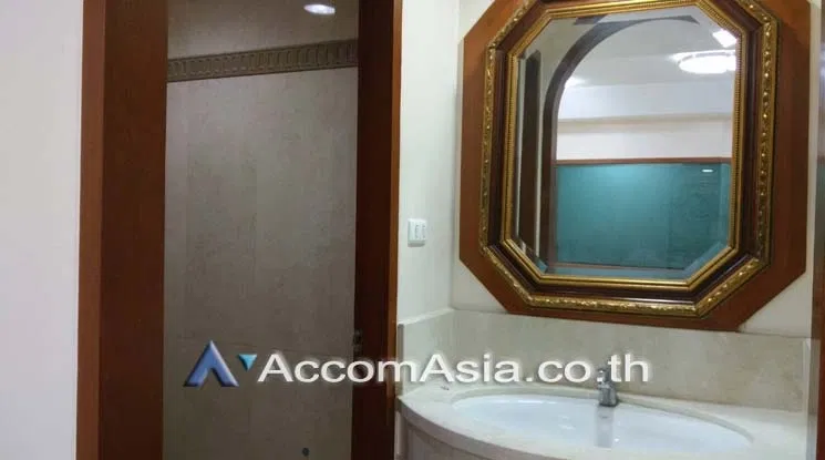 picture 🔼🔽 AccomA 📩 Townhouse with classic look and natural light in Sathorn (AA17368) - 7/10