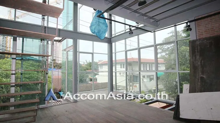 รูป 🔼🔽 AccomA 📩 Home Office 4 BR House in Khlong Ton Nuea (13002336) - รูปที่ 3/11