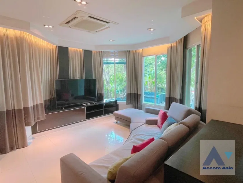 รูป 🔼🔽 AccomA 📩 Fully furnished detached home in Pattanakarn at Golden Nakara Onnut Motorway (AA34286) - รูปที่ 4/15