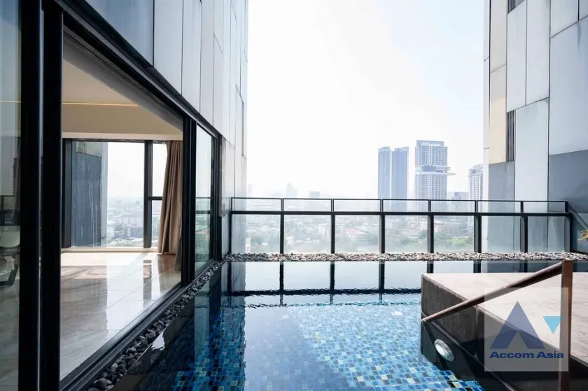 รูป 🔼🔽 AccomA 📩 Luxury condo in Sathorn with private pool and panoramic skyline view (AA43457) - รูปที่ 3/9