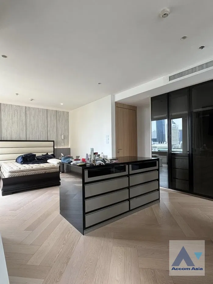 รูป 🔼🔽 AccomA 📩 Fully Furnished,Pet friendly 2 BR Condominium @Royal Saladaeng (AA43394) - รูปที่ 15/20
