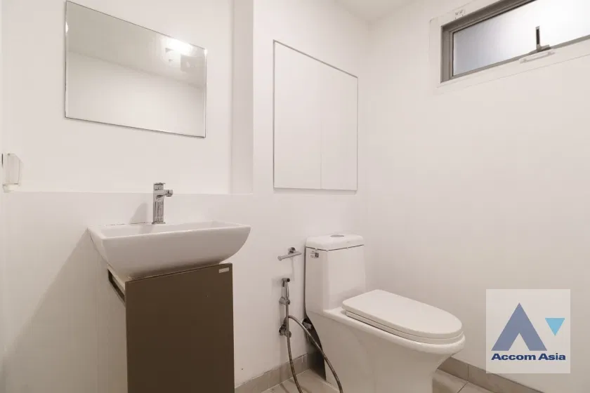 รูป 🔼🔽 AccomA 📩 Modern 3.5-Storey Home with Indoor Rooftop – Perfect for Living or Home Office - Near BTS (1715007) - รูปที่ 12/20