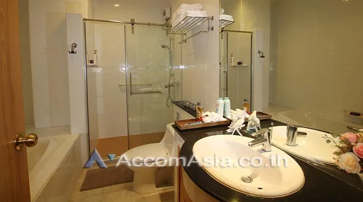 picture 🔼🔽 AccomA 📩  3 BR Condominium @Pearl Garden (AA10746) - 9/10