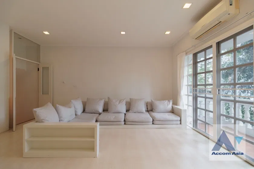 รูป 🔼🔽 AccomA 📩 Spacious 3-story townhouse with lush green space for rent in garden compound with pool (AA16507) - รูปที่ 10/20