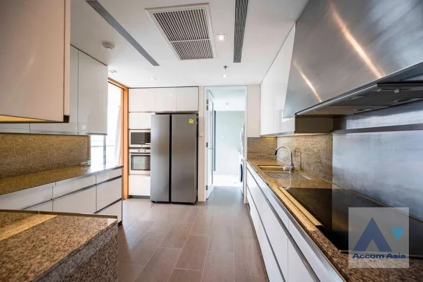 รูป 🔼🔽 AccomA 📩 Luxury condo in Sathorn with private pool and panoramic skyline view (AA43457) - รูปที่ 5/9