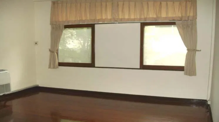 picture 🔼🔽 AccomA 📩  3 BR House in Klong Tan (2029501) - 7/9