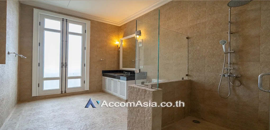 รูป 🔼🔽 AccomA 📩 Spacious estate with lush garden, private pool & timeless charm - รูปที่ 17/20