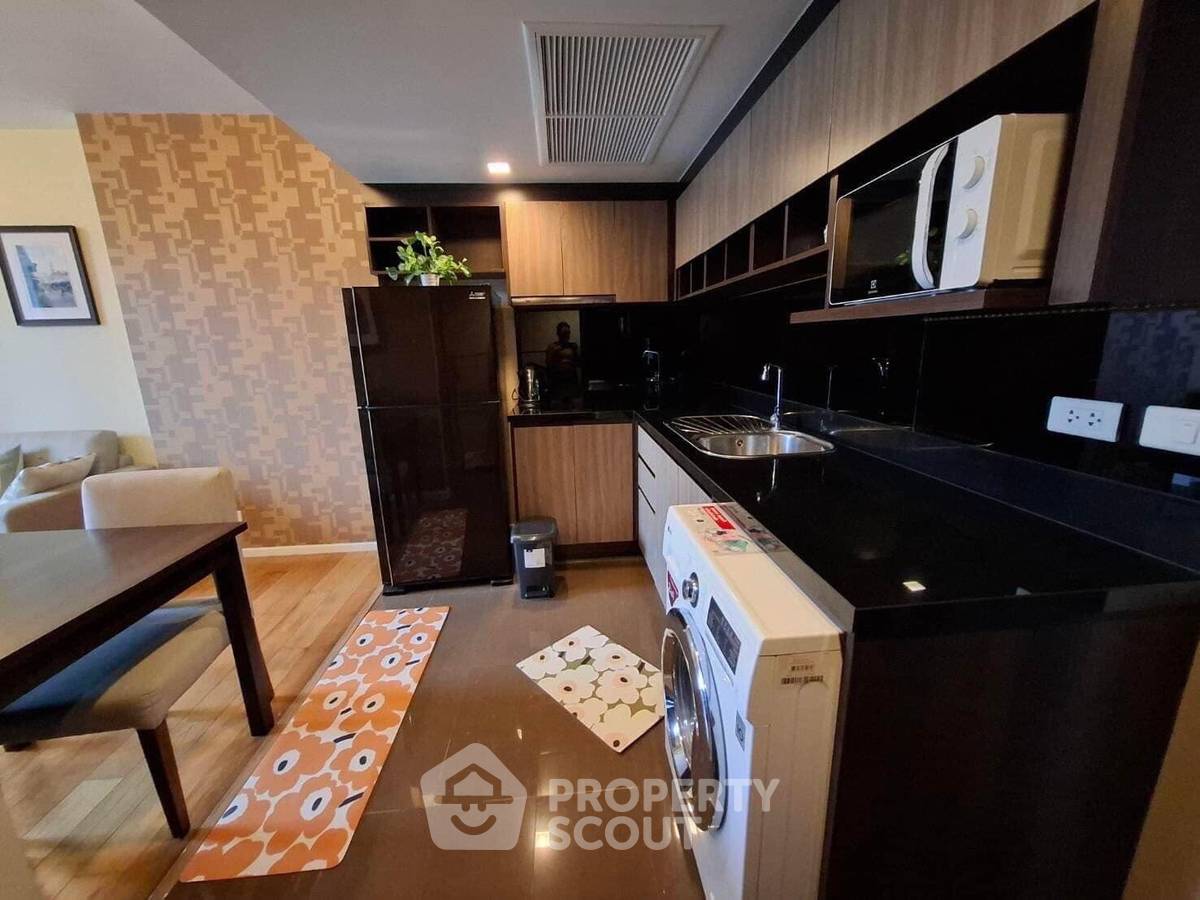 picture 1-BR Condo at Focus Ploenchit near BTS Nana (ID 1867306) - 3/10