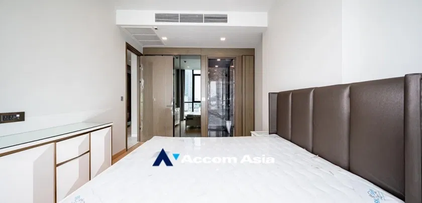 picture 🔼🔽 AccomA 📩 Chic condominium with warm finishes and skyline view (AA33301) - 7/18