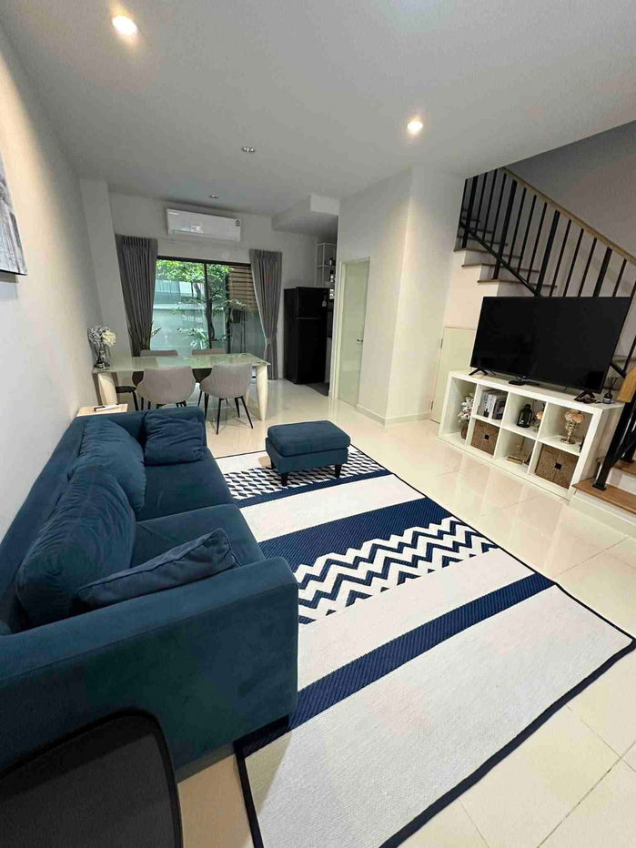picture B1006 Townhouse for rent, 3 floors, Baan Klang Muang, Bangna-Wongwaen, along the motorway, King Kaew Road area - 2/11