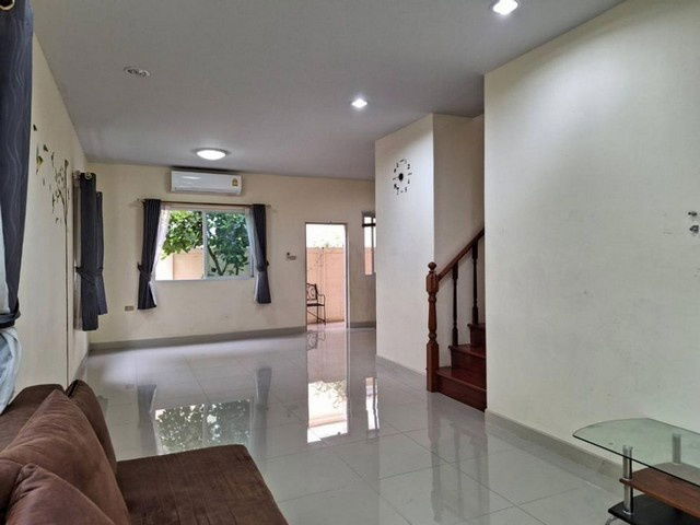รูป HU6754 ขายบ้านแฝด หมู่บ้านนิรันดร์ วิลล์ 12 สมุทรปราการ - รูปที่ 4/8