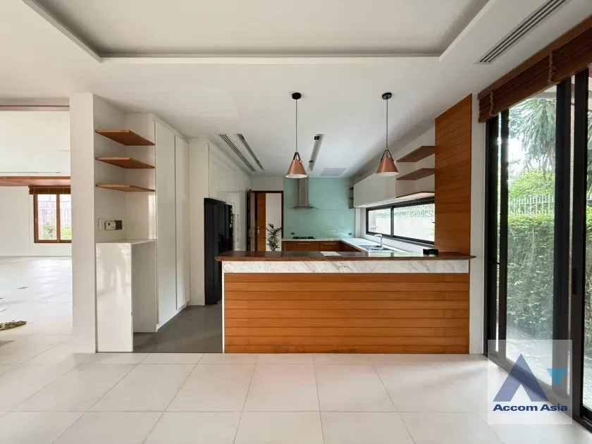 รูป 🔼🔽 AccomA 📩  Contemporary Tropical Home with Pool and Garden Views (AA43456) - รูปที่ 8/20