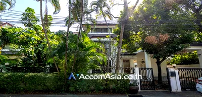 เช่าบ้านเดี่ยว ซอยทองหล่อ (สุขุมวิท 55) : 🔼🔽 AccomA 📩  4 BR House @ (1820486)