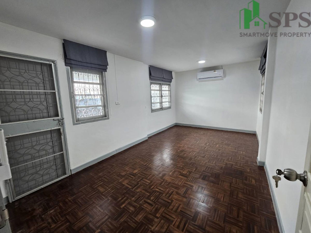 picture Single-Storey House for Rent Newly Renovated Sasikarn Village, Thepharak Near MRT Sri Thepha Station (SPSP616) - 8/18