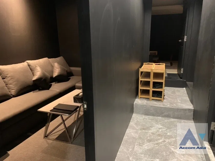 picture 🔼🔽 AccomA 📩 Home Office 3 BR Townhouse in Khlong Toei Nuea (88766) - 6/10
