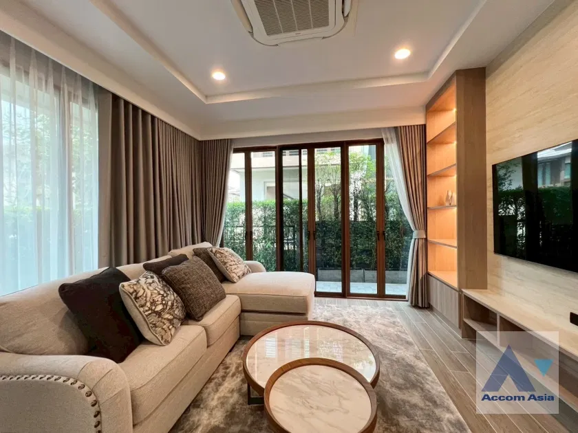 picture 🔼🔽 AccomA 📩 Modern Detached Home with Private Garden (AA42892) - 3/20