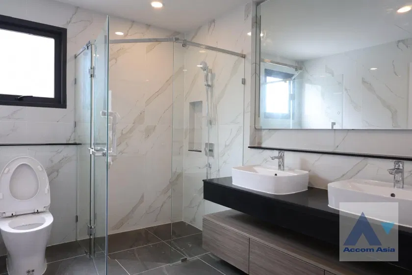 picture 🔼🔽 AccomA 📩  4 BR House @ (AA43276) - 16/19