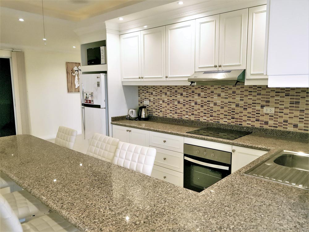 picture 2 Bedrooms Condominium @ Rungfa Condominium - 6/27