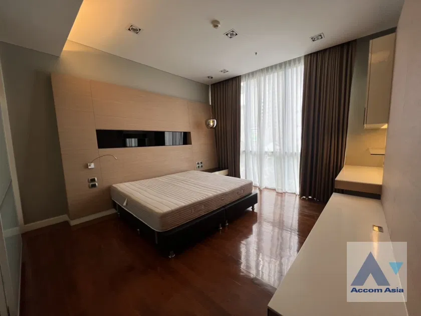picture 🔼🔽 AccomA 📩  4 BR Condominium @Domus 16 (AA44450) - 19/20