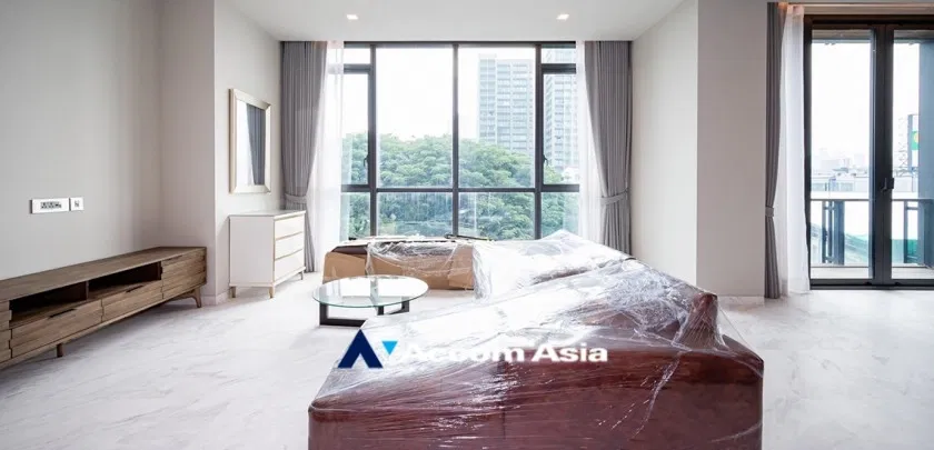 picture 🔼🔽 AccomA 📩 Chic condominium with warm finishes and skyline view (AA33301) - 2/18