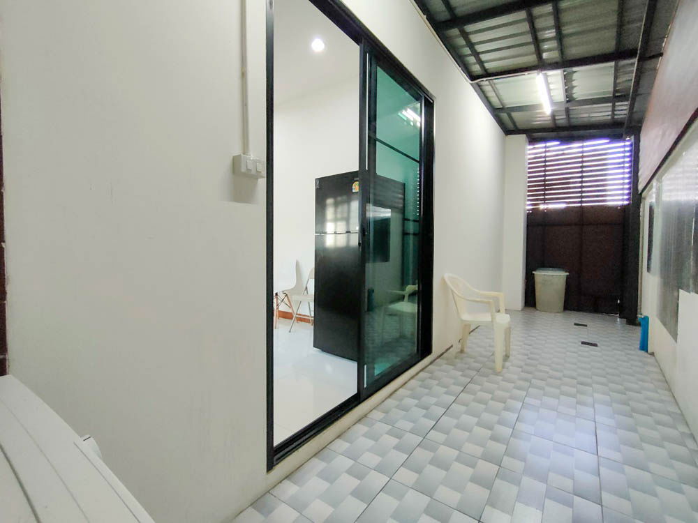 picture Modern-Style 4-Bedroom House with Bathtub, Just 10 Minutes to Chiang Mai Airport - 30/50